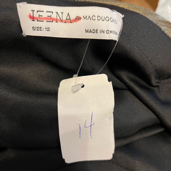 MAC DUGGAL METALLIC DRAPED ONE SHOULDER GRECIAN EVENING DRESS - Picture 14 of 15